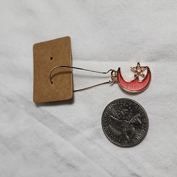 Pink and Gold‎ Moon Star Earrings - Picture 2 of 5